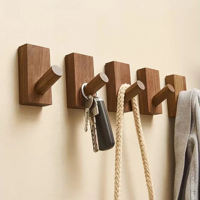 Crochet mural cylindrique en bois – TENEO