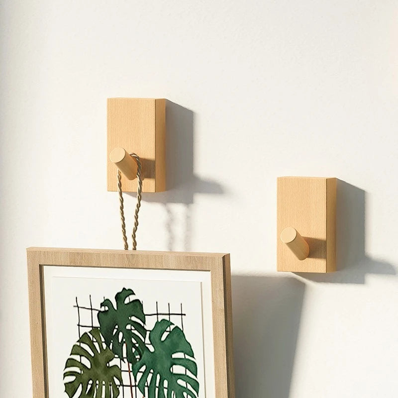 Crochet mural cylindrique en bois – TENEO